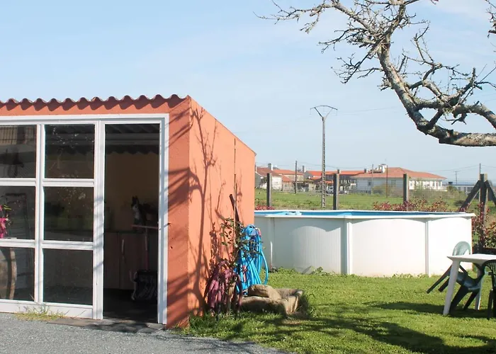 A Casa De Dora Da А-Эстрада